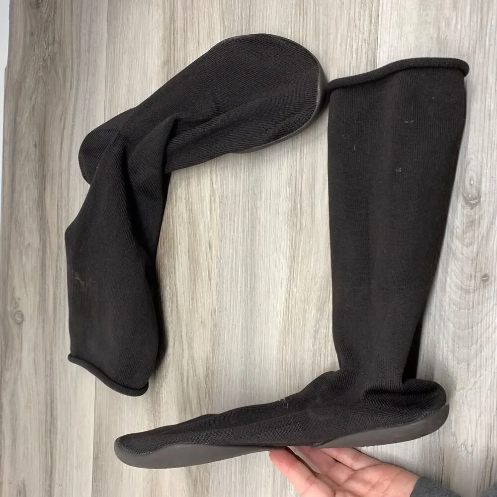 YZY PODS‎ Yeezy Pods Size 2 US 9-10.5 Brown YZYPODBRN  Kanye West YE